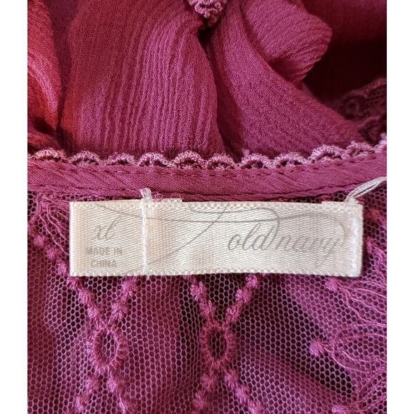 Old Navy Lavender Lace Accent Blouse - Picture 5 of 5